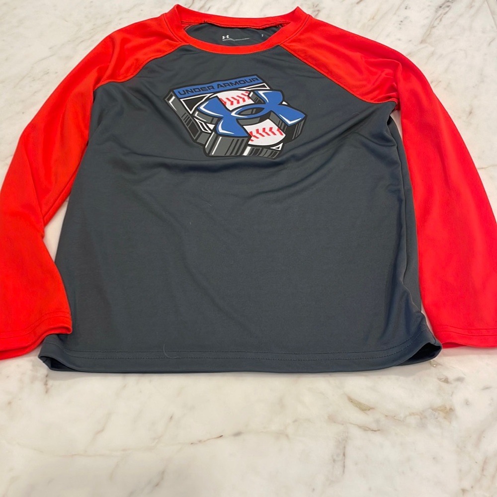Under Armour long sleeve size 7